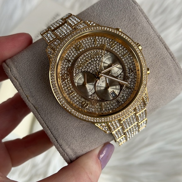 NEW Authentic Michael Kors Gold & Crystal Watch - Picture 5 of 15